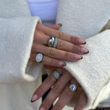 Oval Pavé Krystal Signet Ring Sølvfarvet