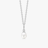 5mm-perle-vedhaeng-paa-classic-halskaede-camilla-kroeyer-jewellery