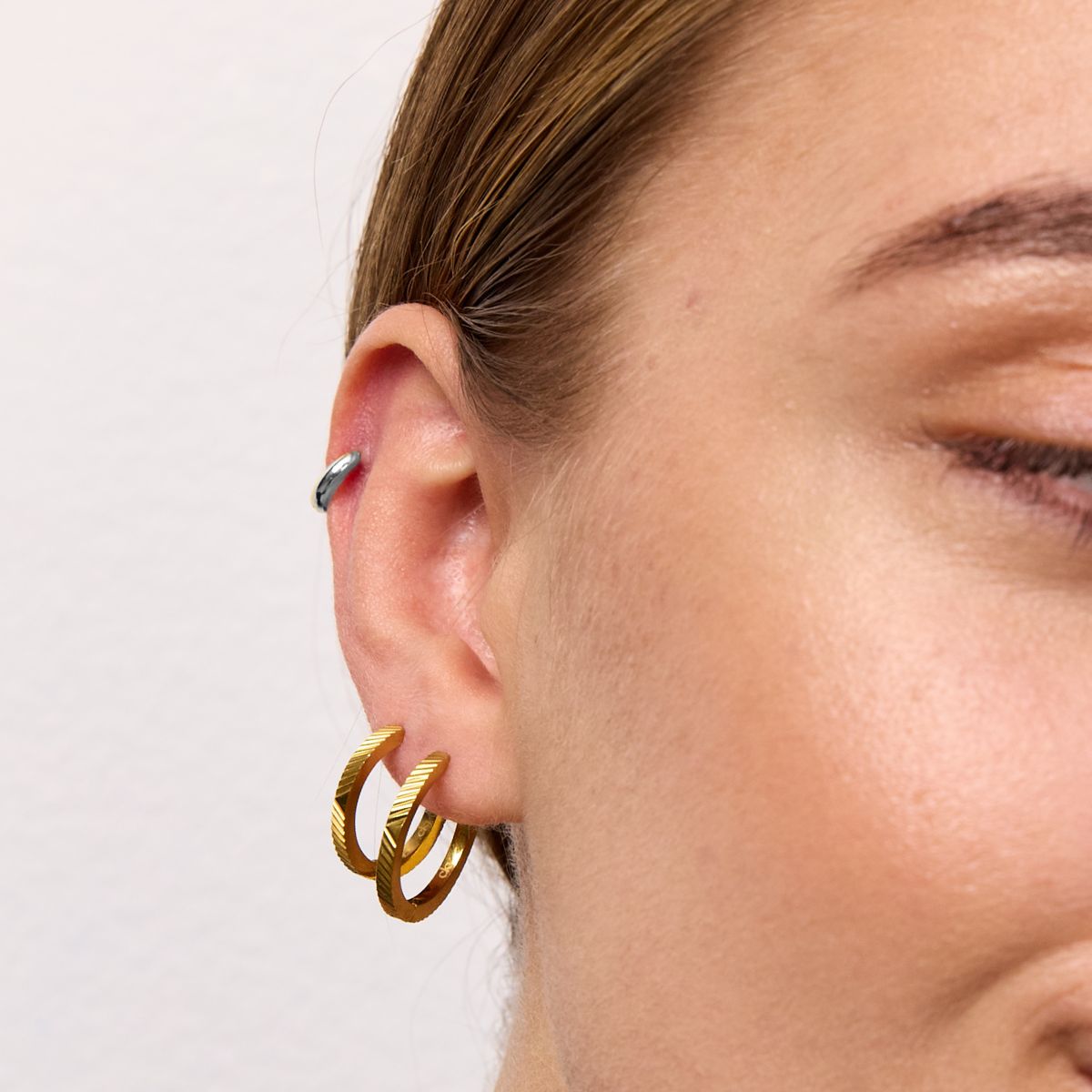 Classic Creoler Sølvfarvet Helix 6mm med Sun Kiss Creoler