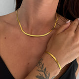 Flad Slange Armbaend 18K Guldbelagt 4mm Camilla Kroeyer Jewellery 12