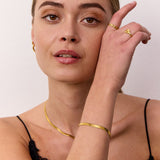 Flad Slange Armbaend 18K Guldbelagt 4mm Camilla Kroeyer Jewellery 02
