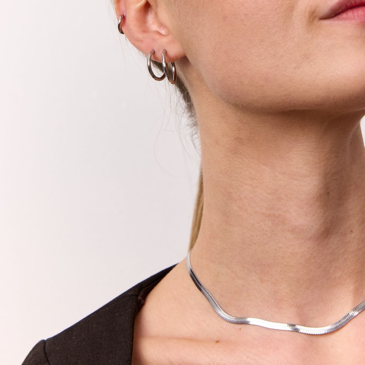 Flad Slangekaede Soelvfarvet 4mm Camilla Kroeyer Jewellery