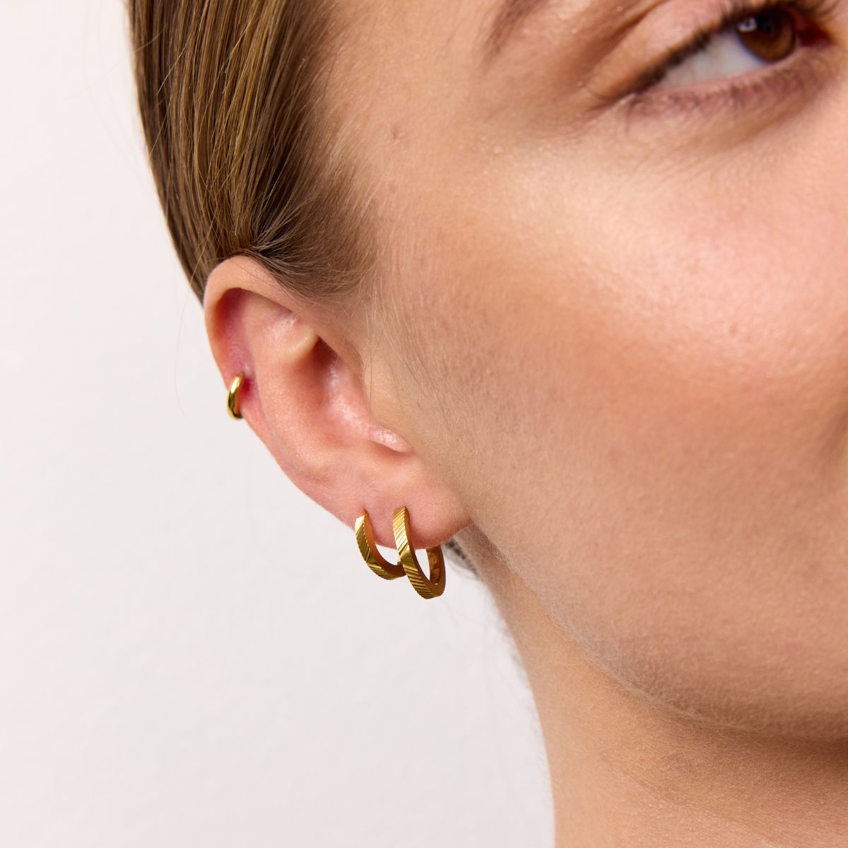 Sun Kiss Creoler 18K Guldbelagt 12mm Camilla Krøyer Jewellery