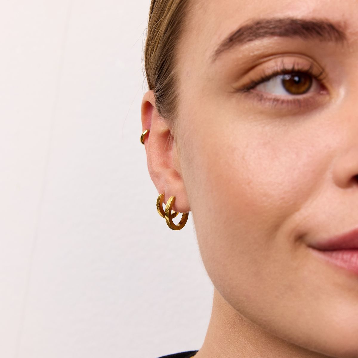 Sun Kiss Creoler 18K Guldbelagt 12mm Camilla Krøyer Jewellery