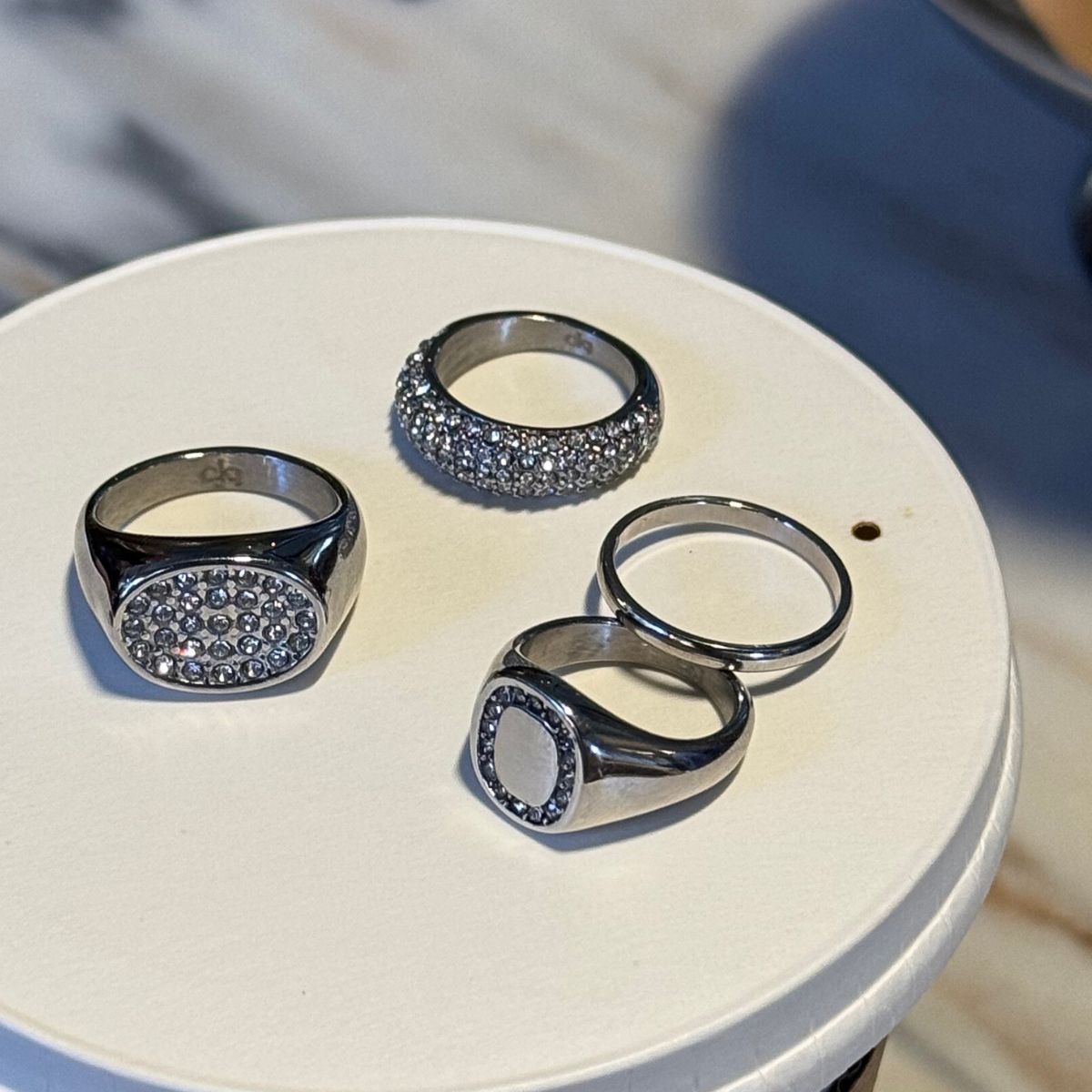 Classic Dome Pavé Krystal Ring Sølvfarvet