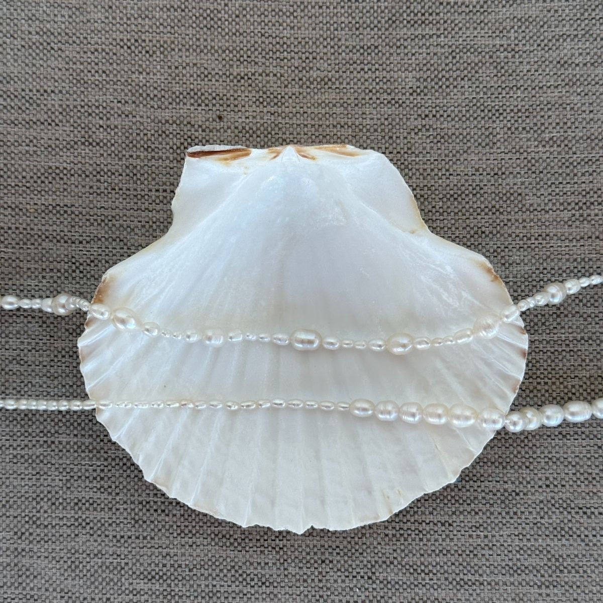 Harmony perle halskaede med balance perle halskaede fra Camilla Kroeyer Jewellery