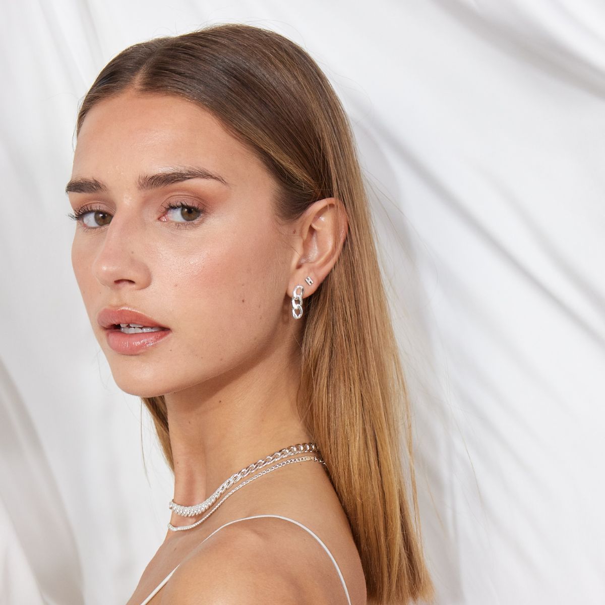 Camilla Krøyer Jewellery Classic Bogstav Stud Øreringe Sølvfarvet Mini